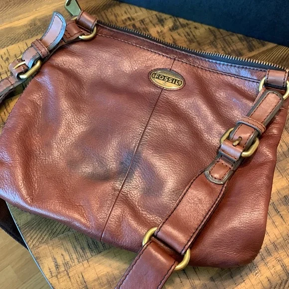 Fossil brown leather crossbody purse - Picture 3 of 6
